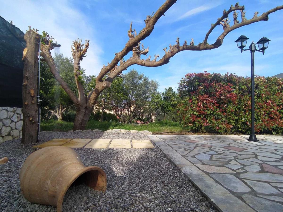 Iliachtides Villas Karavomylos Exterior foto